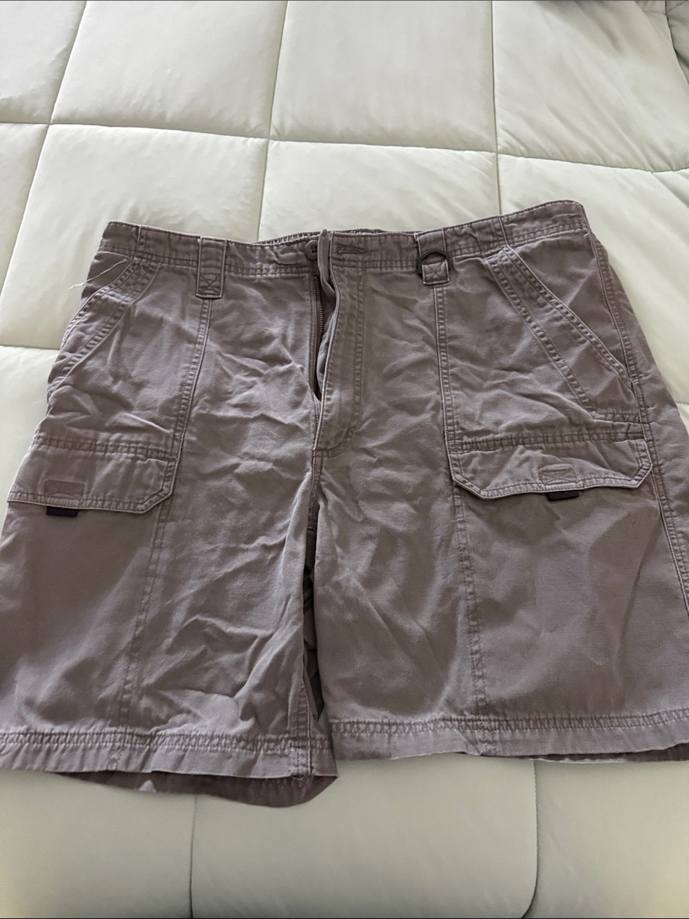 Wrangler Men's Taupe Cargo Shorts - Utility Pocket Style